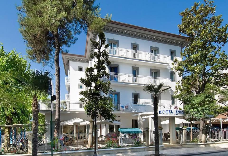 Hotel Embassy Riccione Exterior foto
